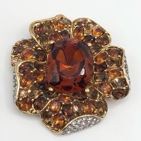 Vintage Kenneth Lane Glass Rhinestone Flower Pin - Picture 4 of 7